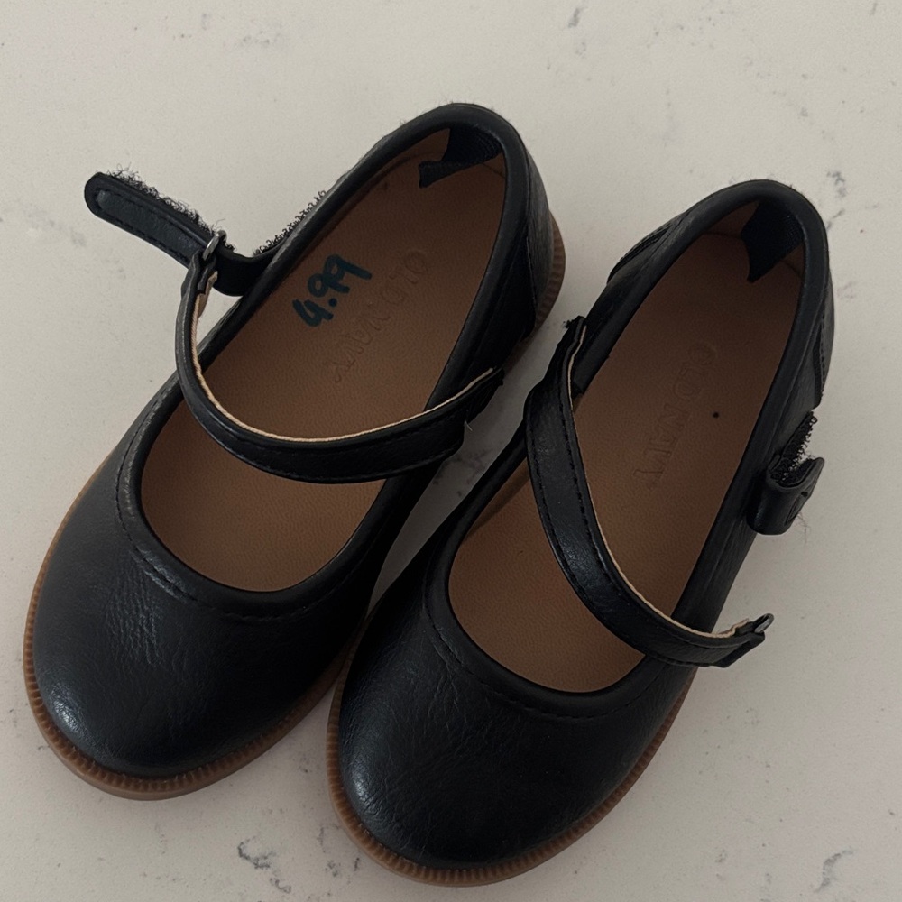 Old Navy Black Mary Jane Dress Shoes